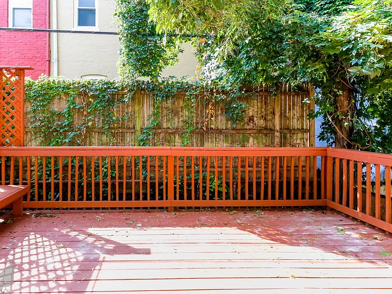 742 Harvard St NW — Photo 60