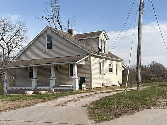 2nd image of 2204 E Main St