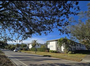 525 9th Ave N APT 23, Saint Petersburg, FL 33701