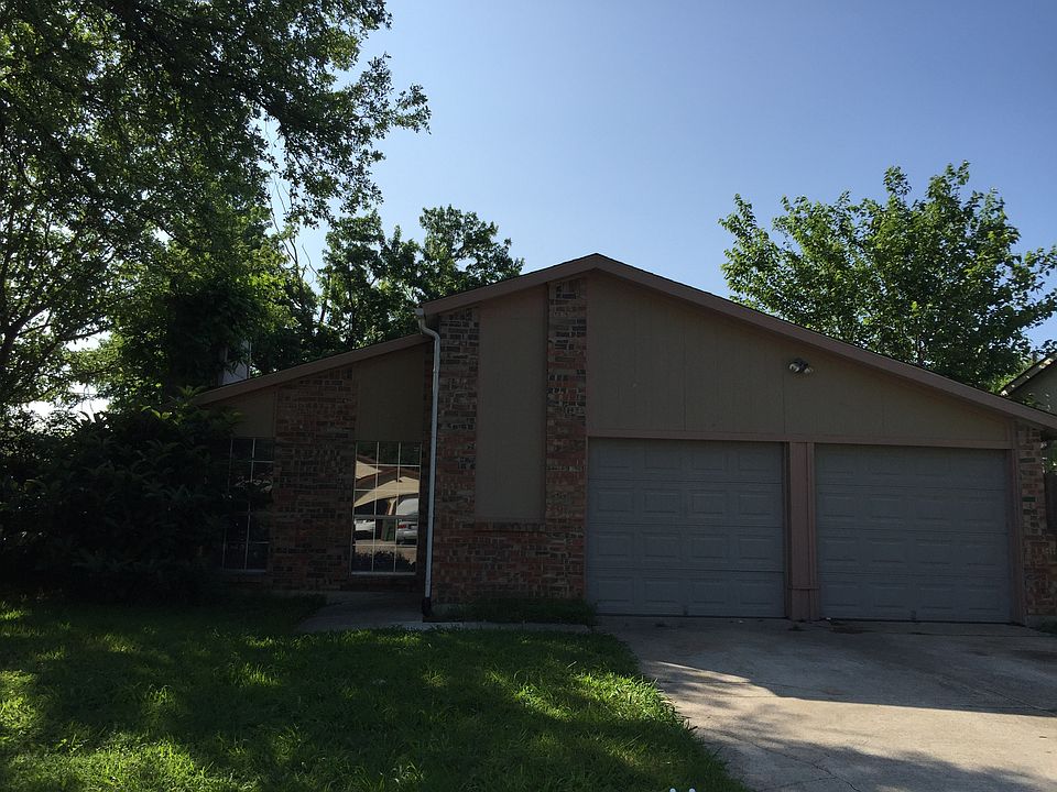 1st image of 5300 Carpenter Dr
