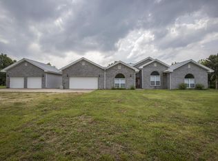 716 S Farm Road 89, Springfield, MO 65802