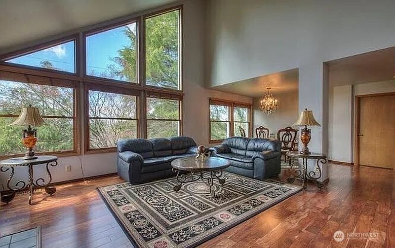 3rd image of 9502 S 200th Street