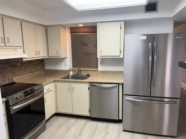 357 N Rock Island Rd, Pompano Beach, FL 33063
