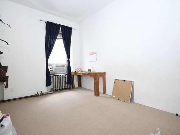 4th image of 172 Lexington Ave #2A