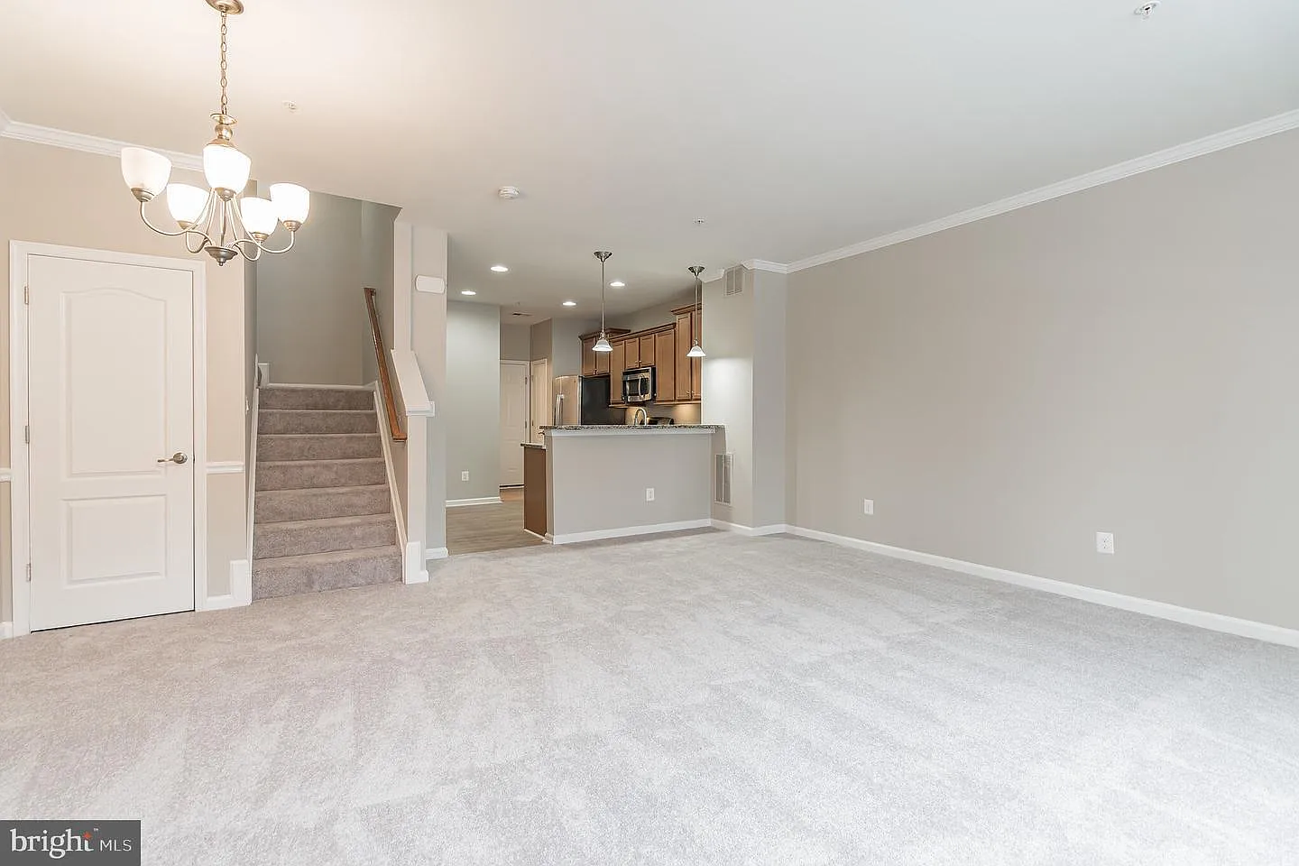 3 bed, 1614 sqft, $2,600 — Photo 2