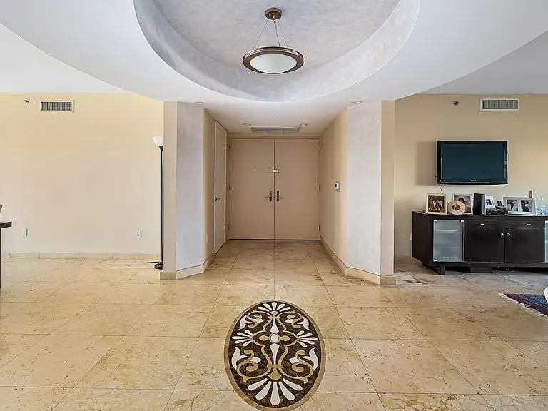 18911 Collins Ave #506 — Photo 21