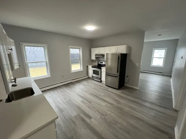 83 Fox St, 83 Fox St APT 2, Worcester, MA 01604