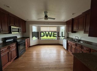 275 N Pine St APT 2A, Dexter, MN 55926