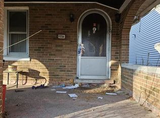 3261 N 11th St, Milwaukee, WI 53206