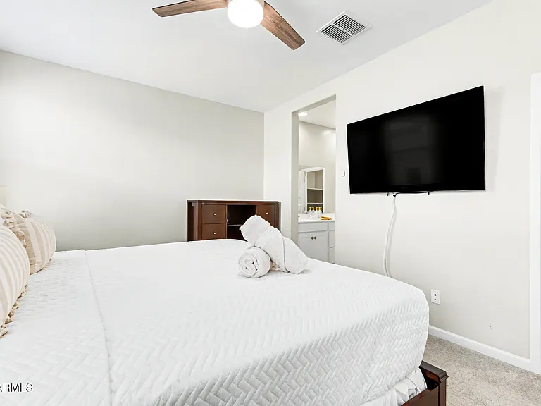 15634 W Winslow Ave — Photo 25