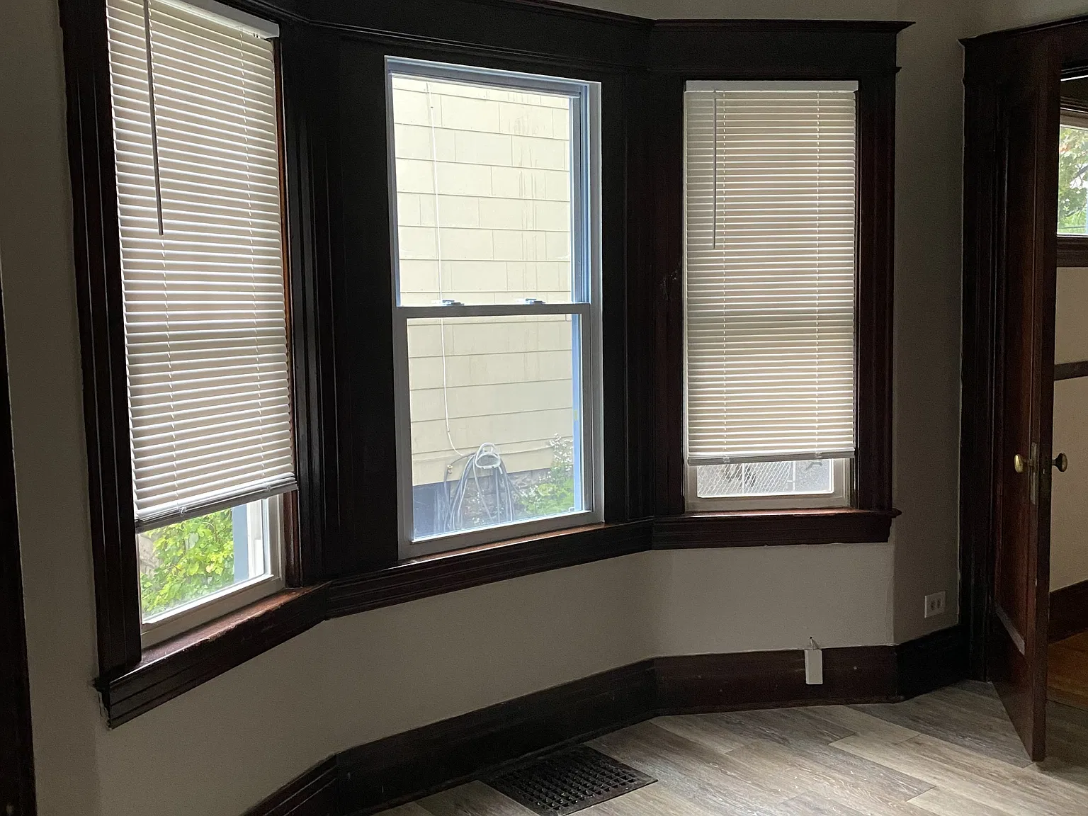 346-348 Clay Ave. & 1381 Dewey - 348 — Photo 4