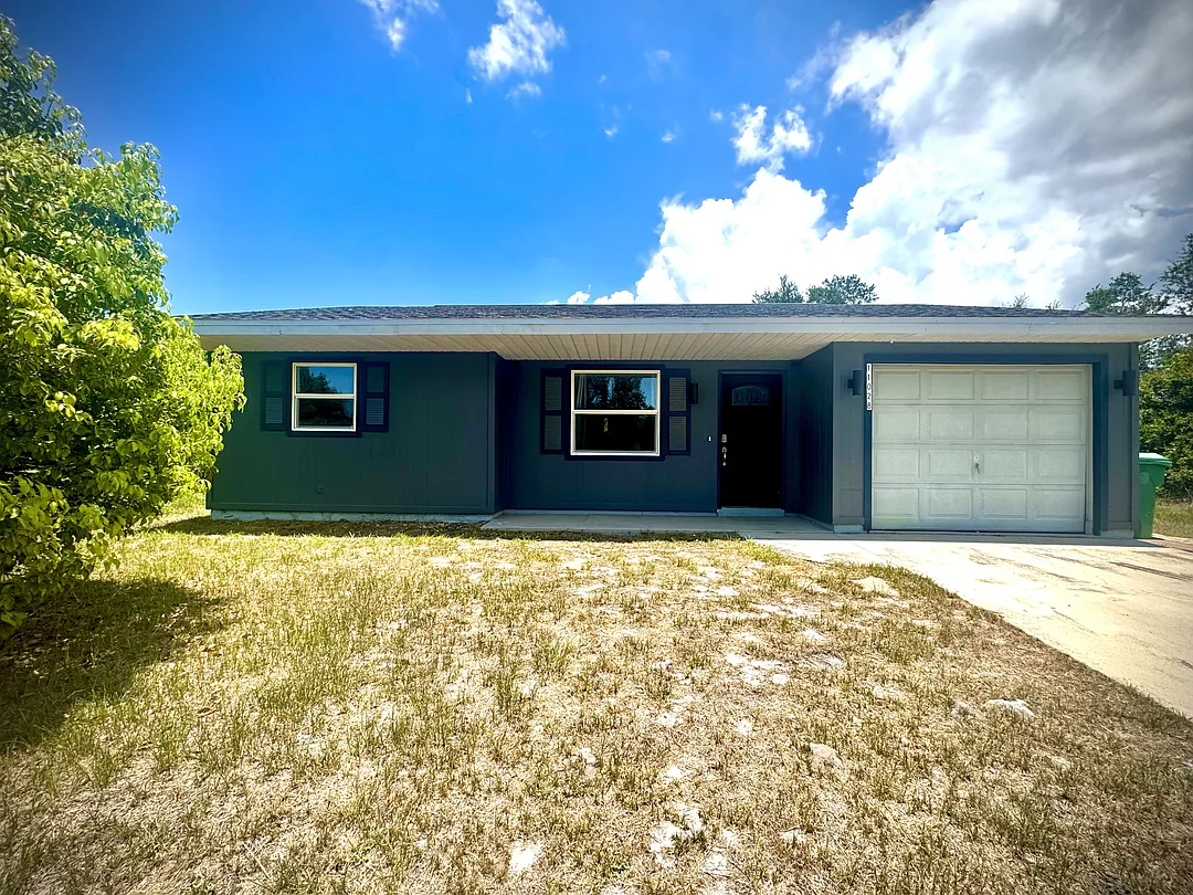 Bright Furnished 2-Bedroom House in Englewood, FL — Photo 3