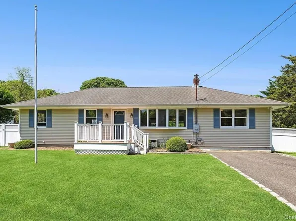 4645 Rocky Point Road, East Marion, NY 11939