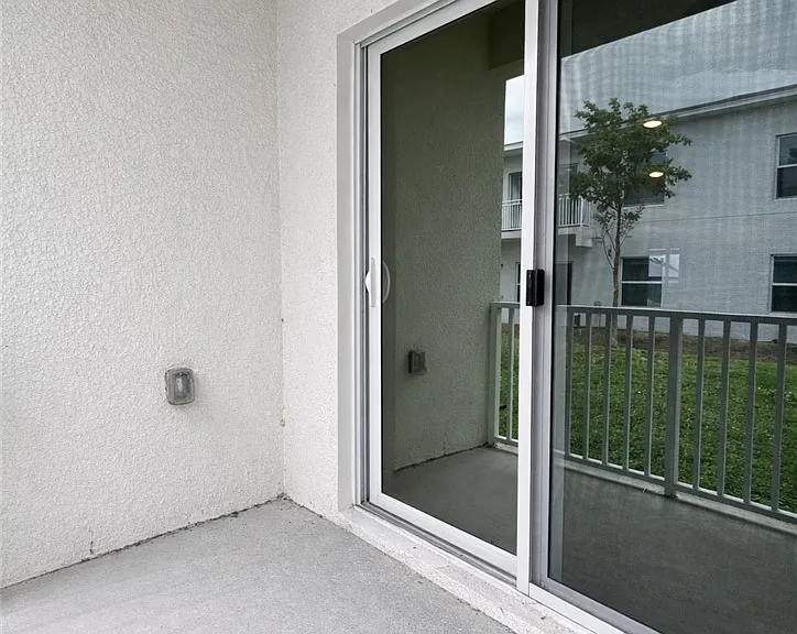 3303 SW 8th Pl #106 — Photo 22