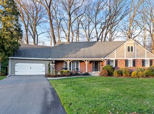 26 Berwyn Rd, West Hartford, CT 06107