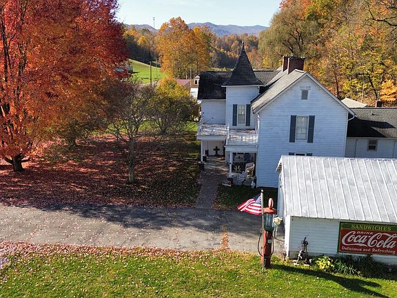 4th image of 21786 Monroe Rd