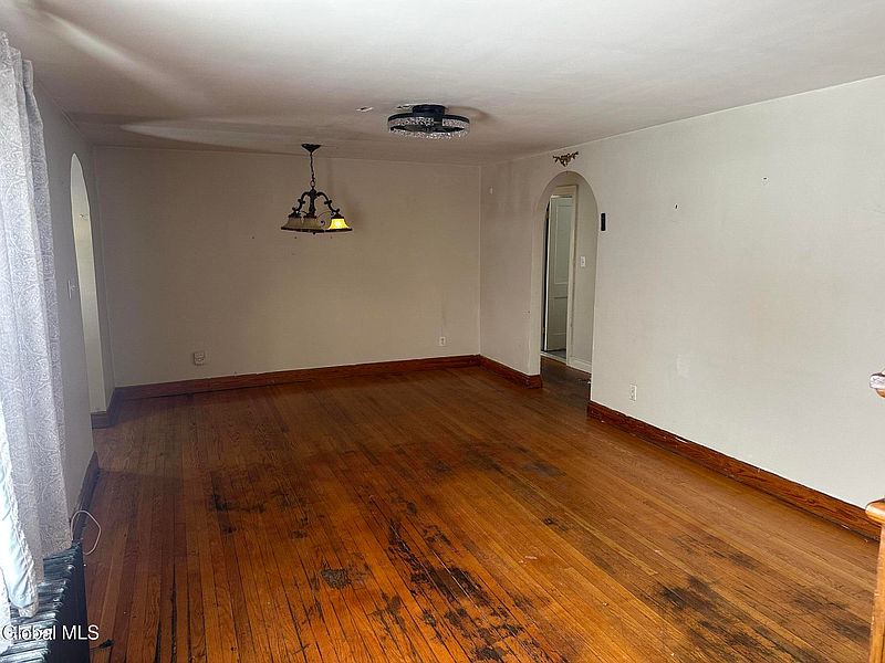 3rd image of 1710 Norfolk Avenue