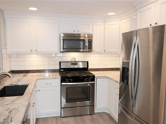 2nd image of 5371 Village Station Cir