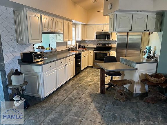 4th image of 178 Dreggors Ln