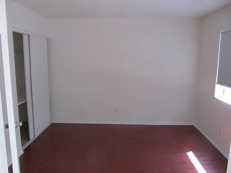 1413 Desert Hills Dr — Photo 13