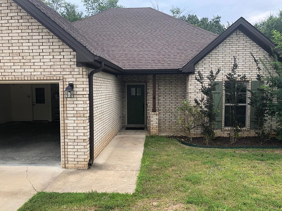 1st image of 803 Andrea Dr
