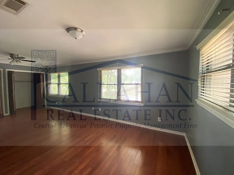 2811 Fox Glenn St — Photo 44