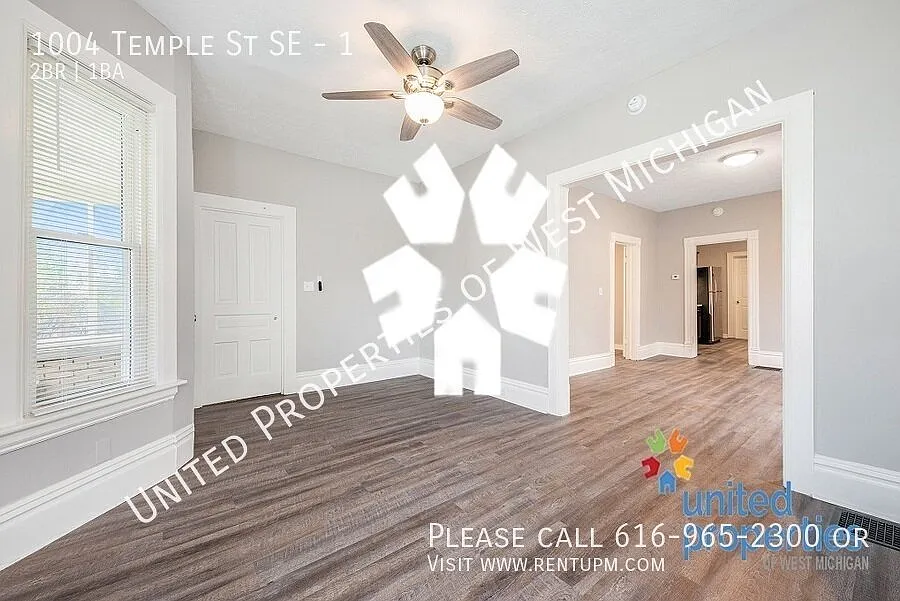 Available Now | Spacious 2 Bedroom, 1 Bath Apartment (Lower Unit) | All Utilities Included! | Sta... — Photo 4