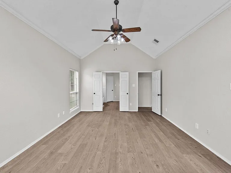 2421 Kittyhawk Dr — Photo 27
