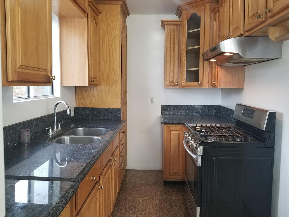 1st image of 1226 N Gower St #10