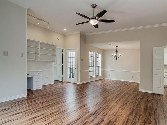 4th image of 734 Monique Ct