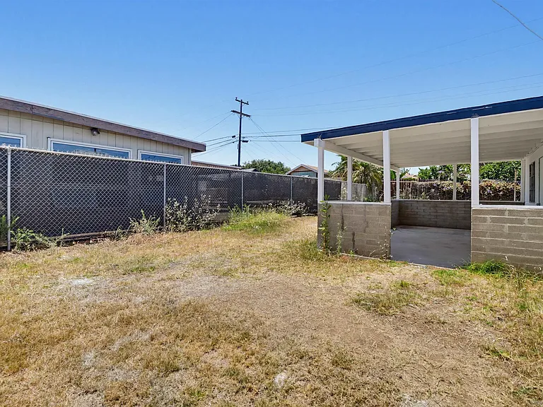 1038 Oaklawn Ave — Photo 32