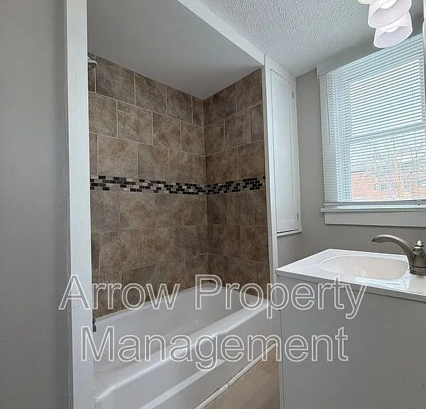 2510 P St — Photo 10