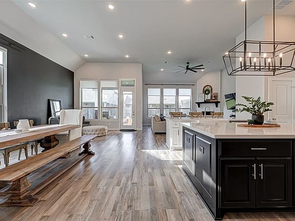 5th image of 23902 Songlark Valley Pl