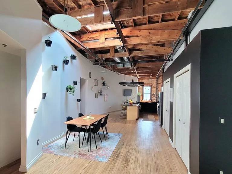 222 S Washington Sq #3 — Photo 2