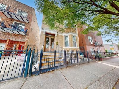 3287 38th St, Astoria, NY, 11103