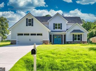 122 W Wright St, Winder, GA 30680