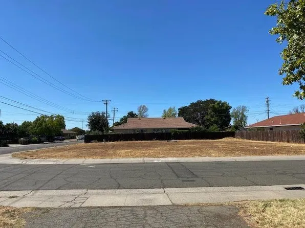 6240 25th St, Sacramento, CA 95822