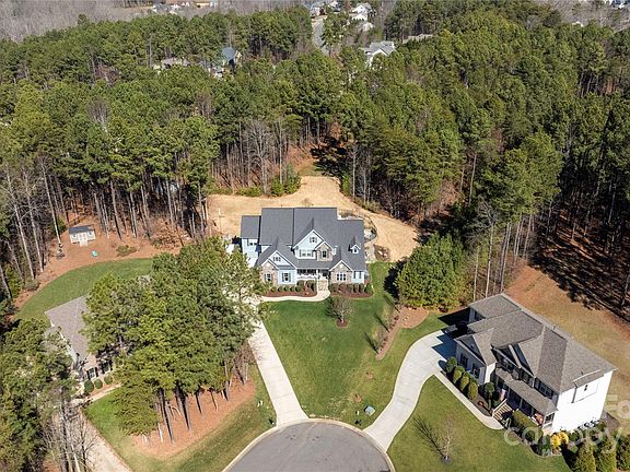 5th image of 119 Charthouse Ln