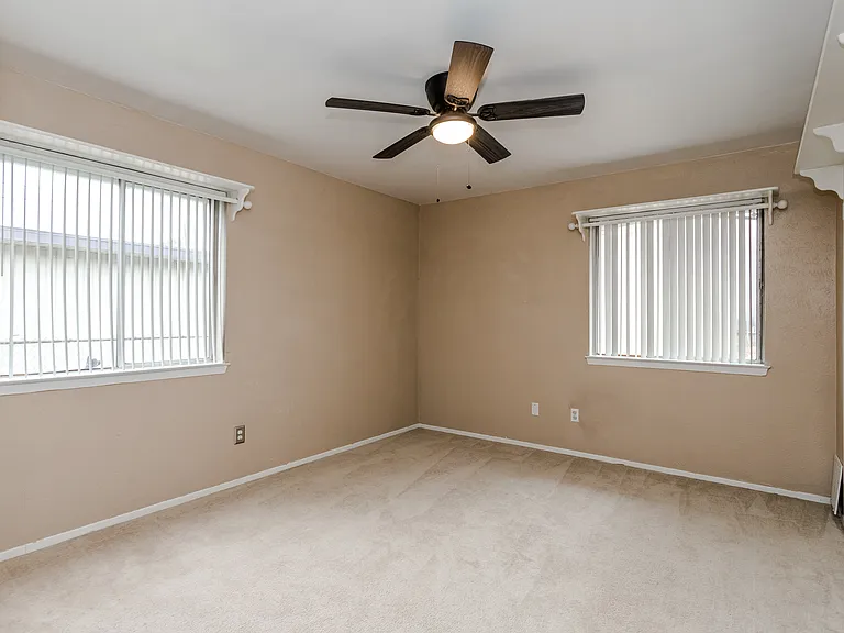 2517 Rosewood Dr — Photo 28