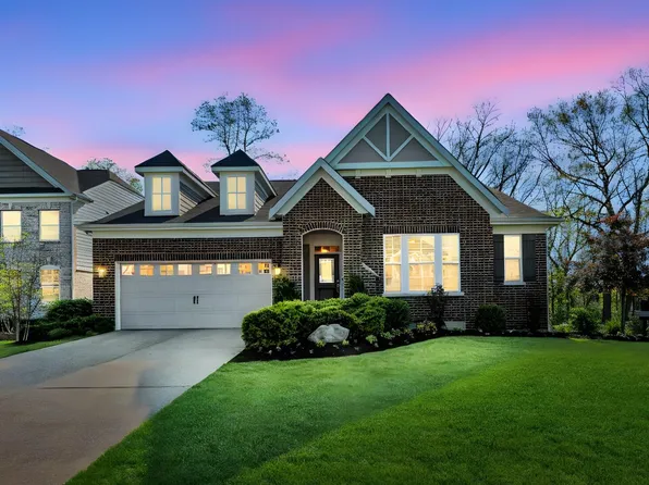 5410 Old Farm Dr, Mason, OH 45040