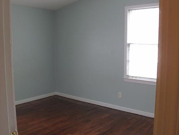 5th image of 3234 Highland Dr SE