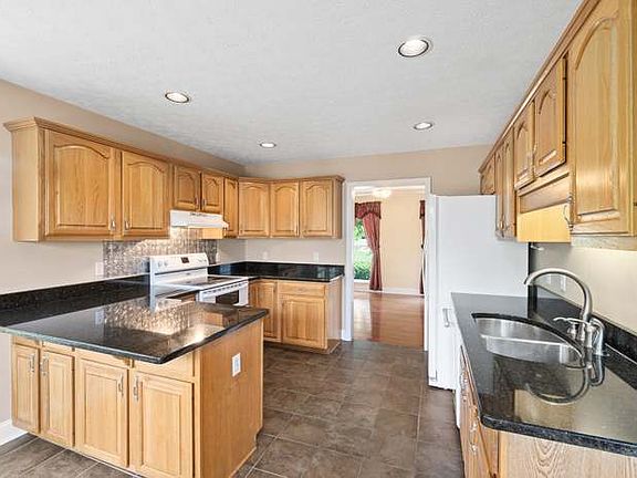 2nd image of 4721 34th Ave S