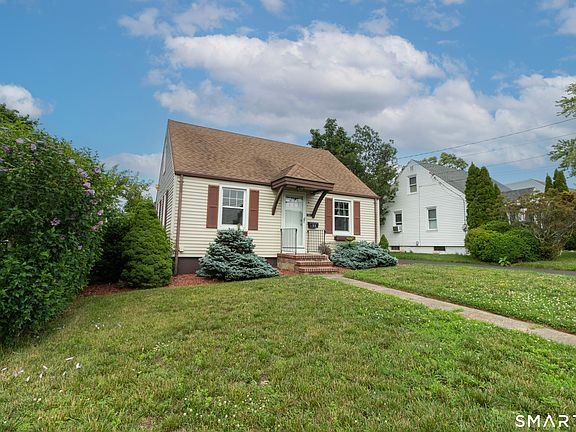 2nd image of 33 Clearview Avenue