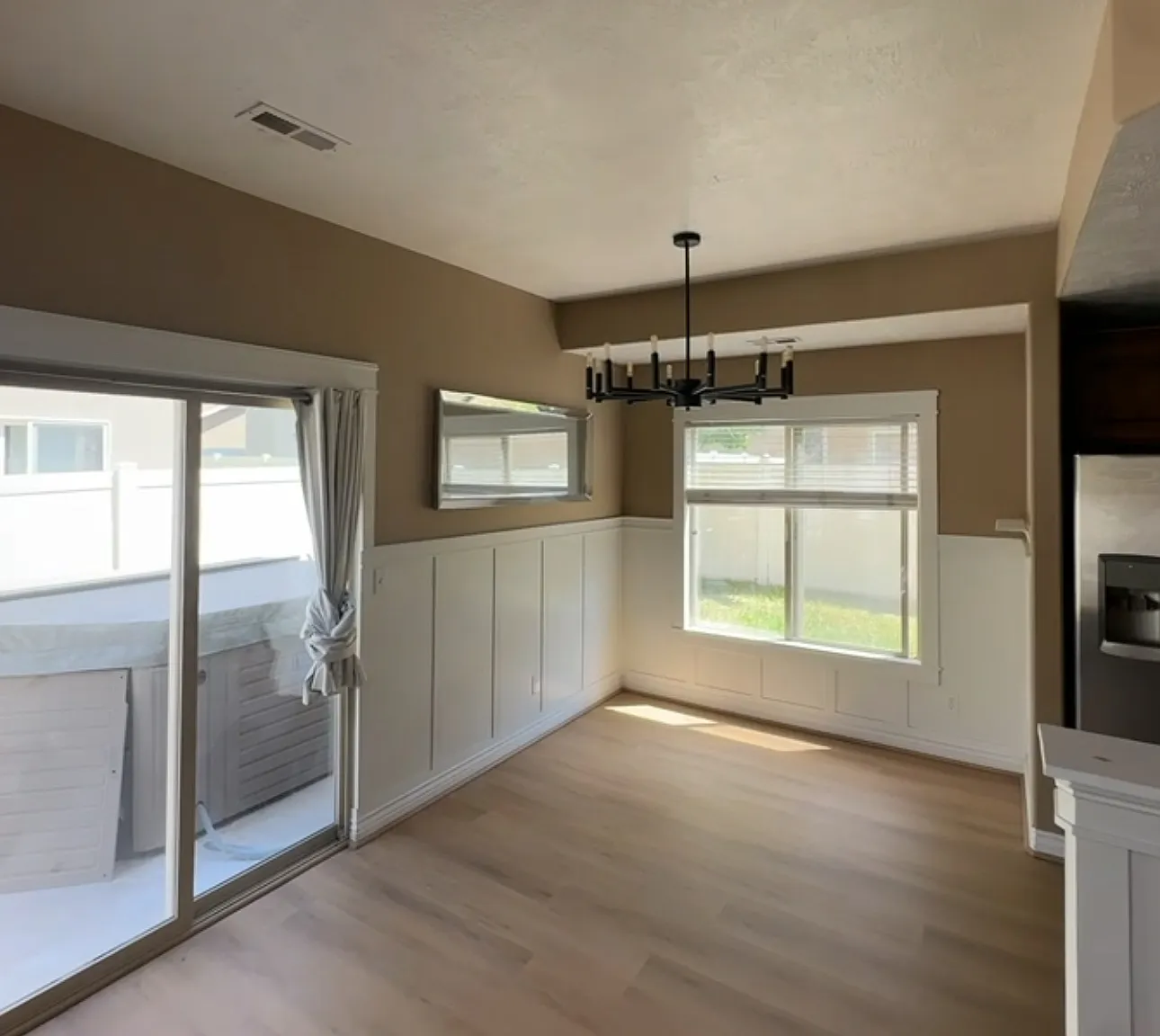 3 bed, 2.5 bath, 1457 sqft, $2,400 — Photo 3