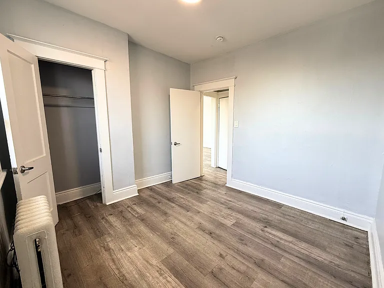 128 Carrick Ave — Photo 7