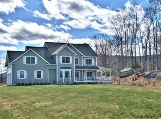 28 Scenic Ridge Rd, New Paltz, NY 12561