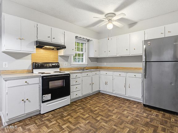 3rd image of 347 Jeanette Street