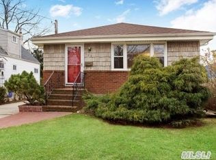 164 Casper St, Valley Stream, NY 11580