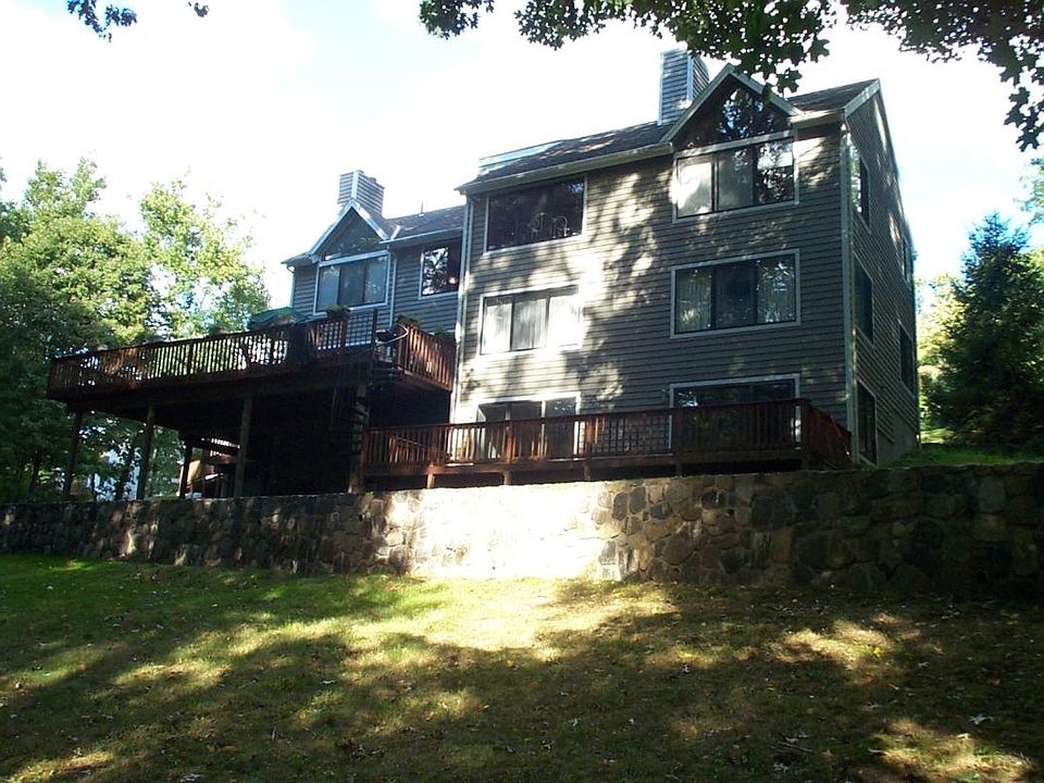 2nd image of 80 Spring Meadow Rd