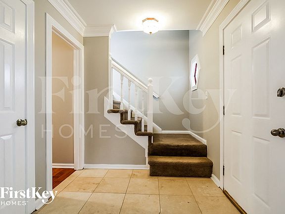 2nd image of 2988 Winding Way SW